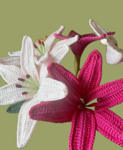 Peach Lily Flower - Image 3