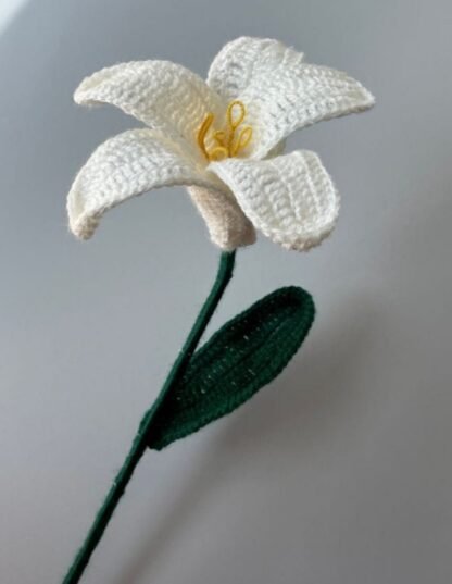Peach Lily Flower - Image 2