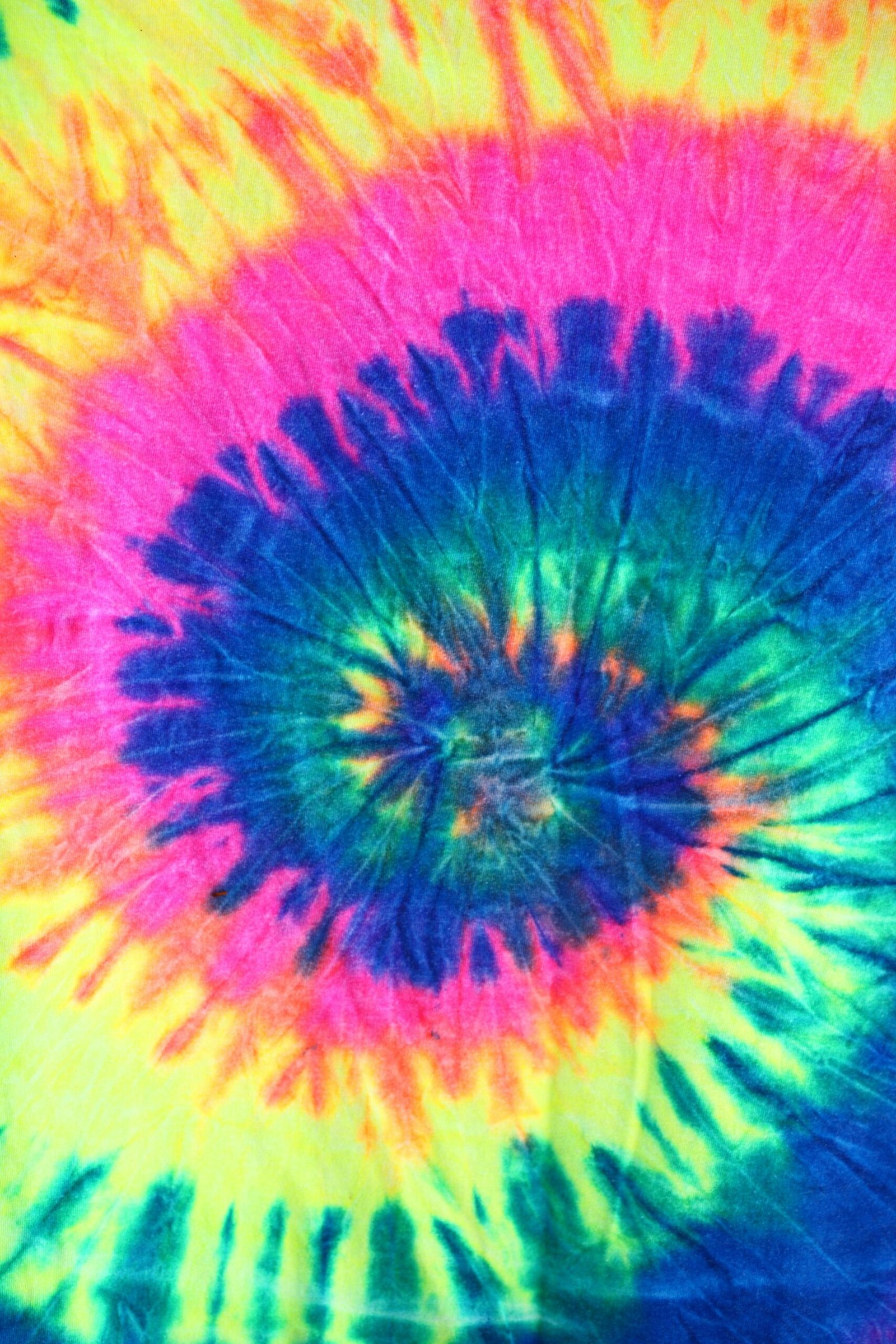 Unleash Your Creativity with Chics: Enroll in Our Tie and Dye Batch Today!