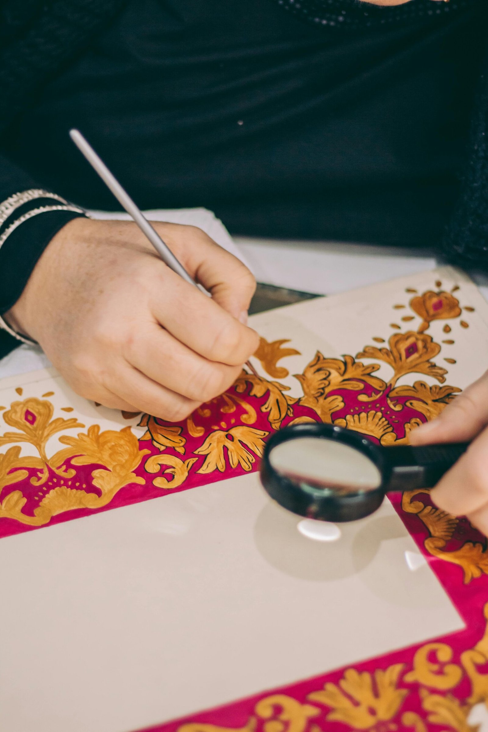 Unlock Your Creativity with Chics’ Fabric Painting Batch: 3-Day Intensive Course!